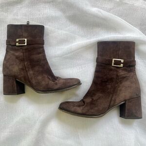 Ann Taylor brown suede block heel ankle boot buckle bootie size women’s US 7.5